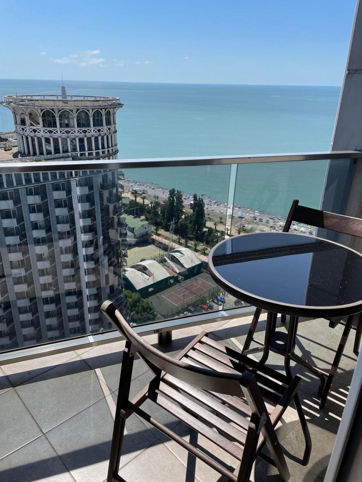 Orbi Sea Towers Apart Hotel Batumi Exterior photo